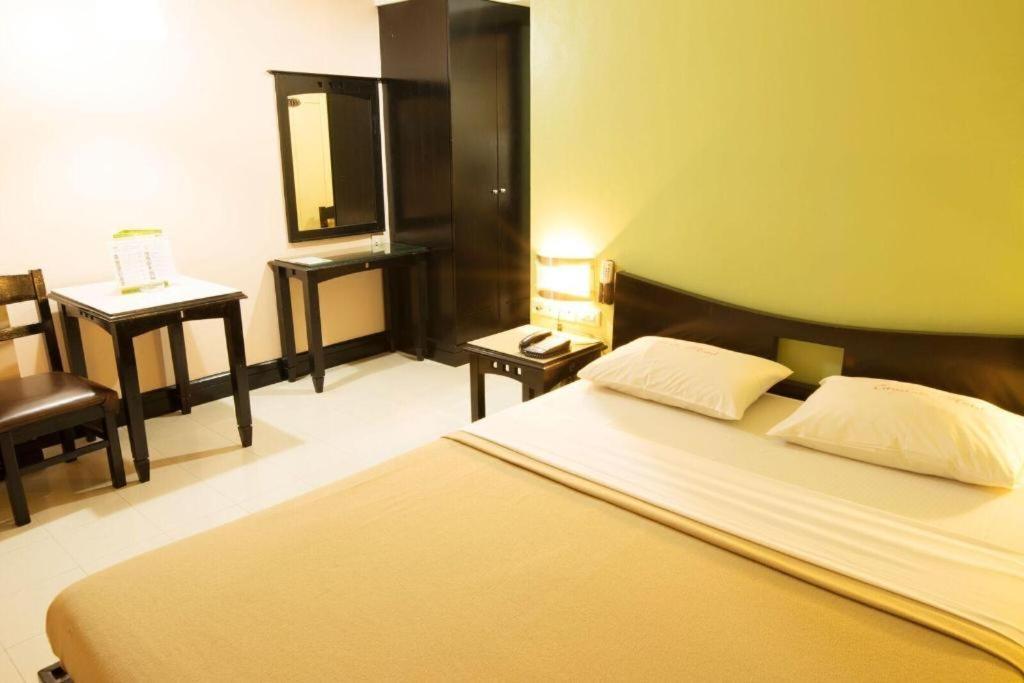 מנילה Citystate Hotel Quiapo מראה חיצוני תמונה